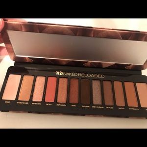 Urban Decay Naked Reloaded Eyeshadow Palette